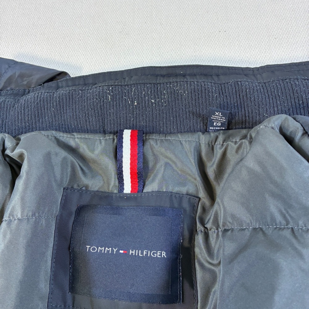 Tommy Hilfiger Jacket Mens XL Navy Blue Hooded Bomber Puffer Full Zip Heavy Coat - Picture 3 of 13